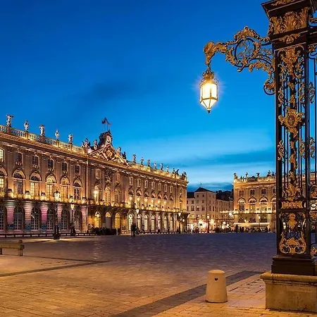 Studio Place Stanislas Appartement *